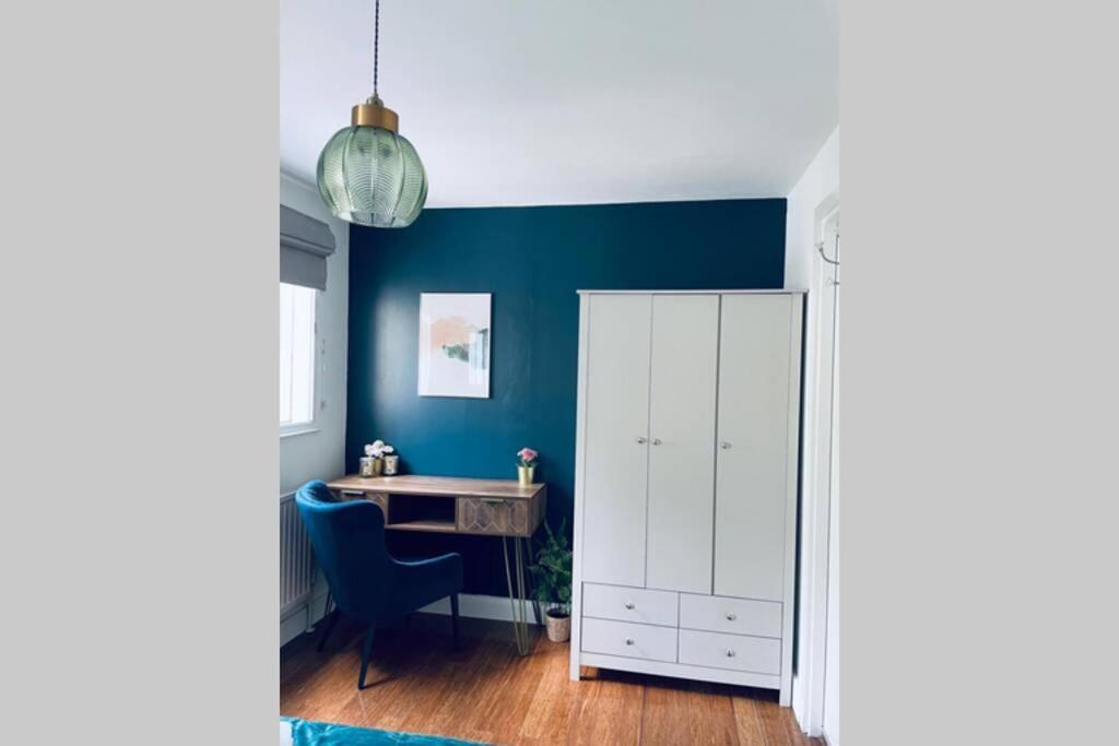 Beautiful Two Bedroom Flat in Central London!