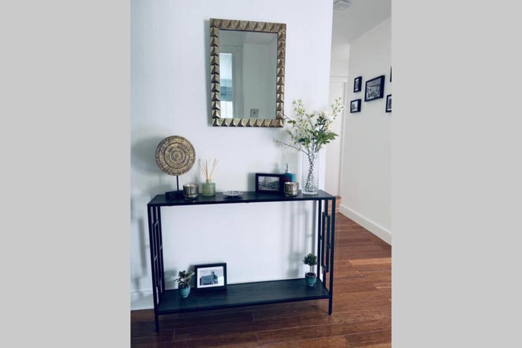 Beautiful Two Bedroom Flat in Central London! 1