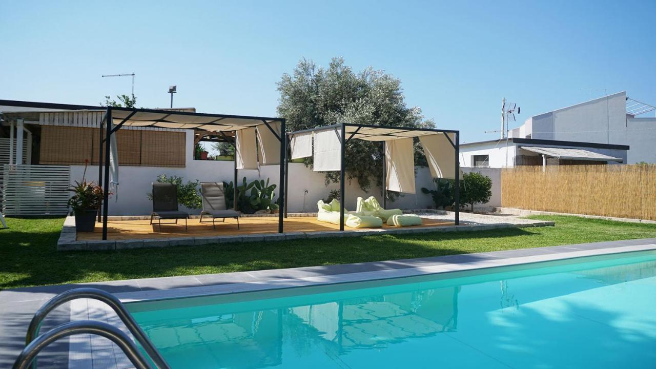 Dependance in Villa Con Piscina 1