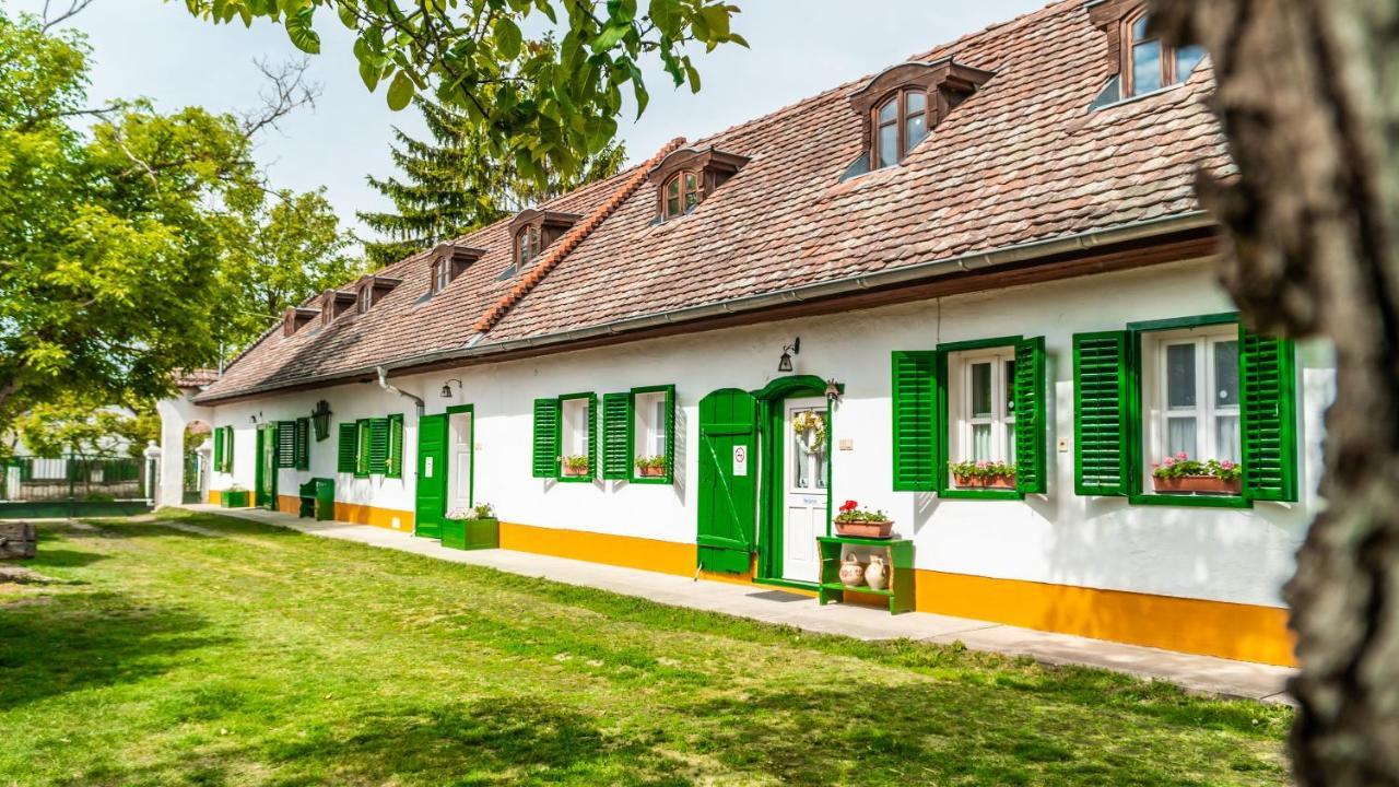 Zsámbéki Vendégház -Anno1815-