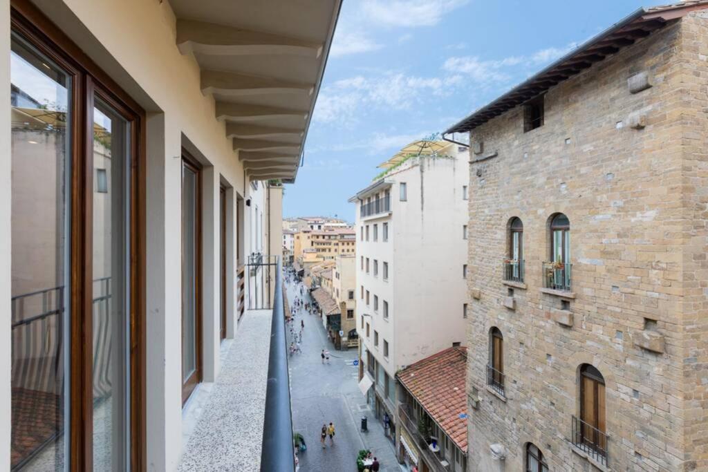 Ponte Vecchio Luxury Flat 1