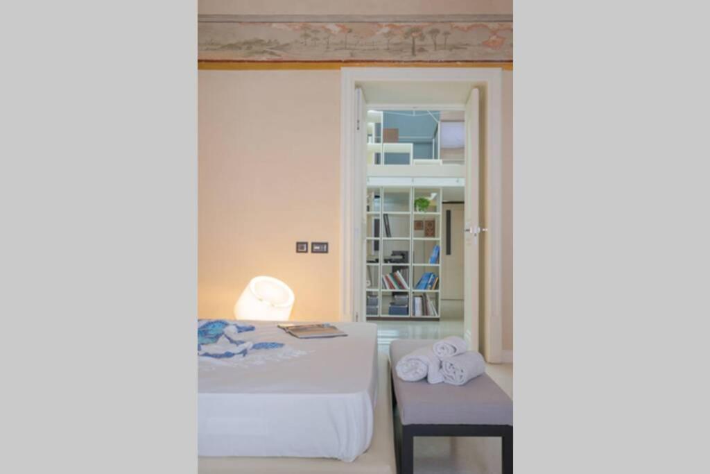 Appartamento Nobiliare Design a 2 Passi Dal Mare 1
