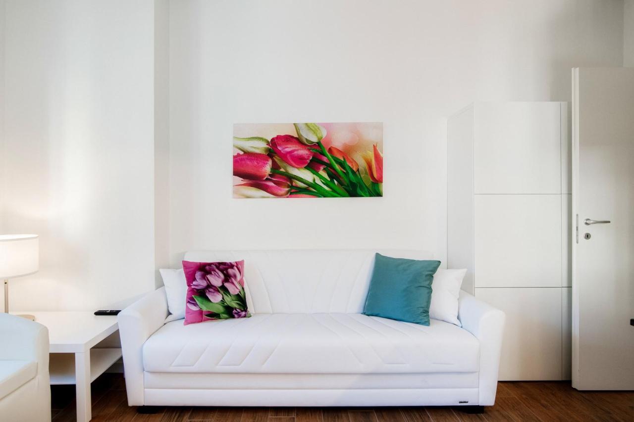 White Loft Como Central - the House of Travelers 2