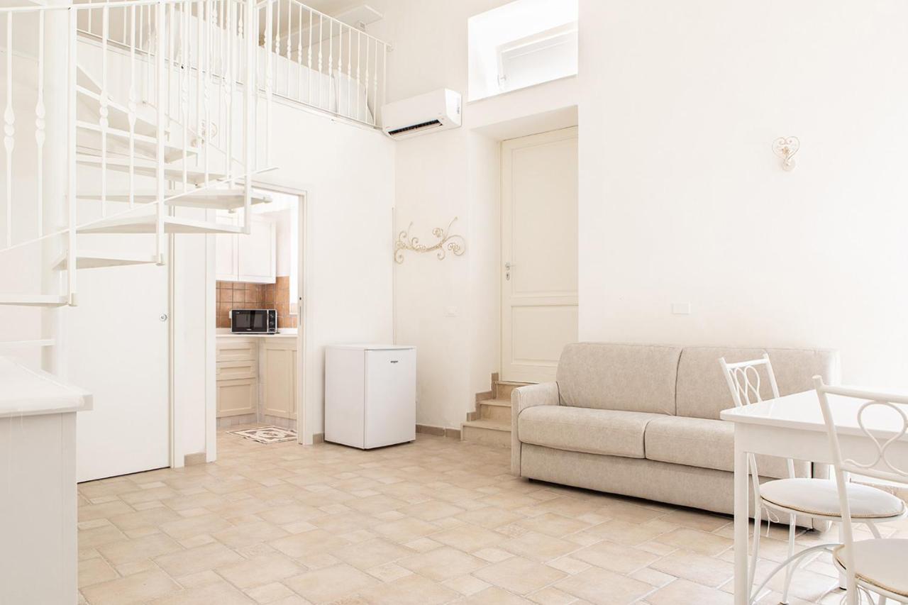 Studio Dione 130 by Wonderful Italy 2