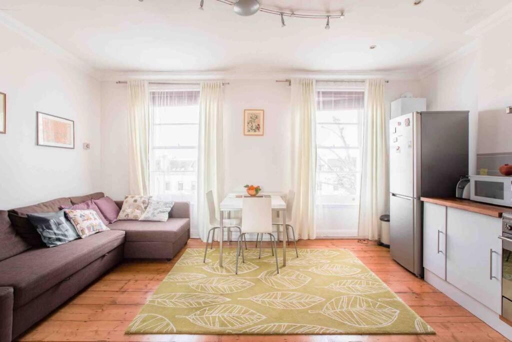 Cute 1 Bedroom, Little Venice, Paddington 10 Min Walk