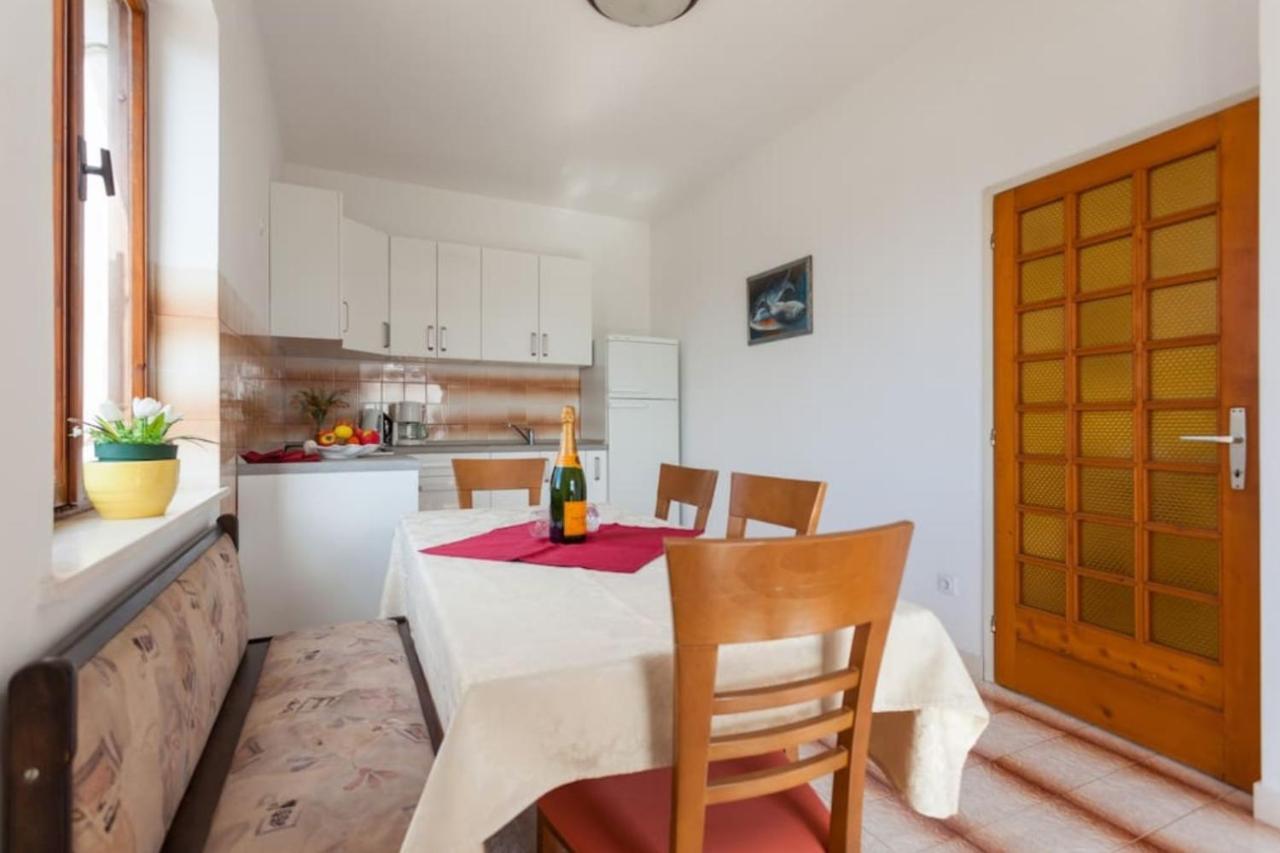 Apartment And Rooms Villa Marijo 1