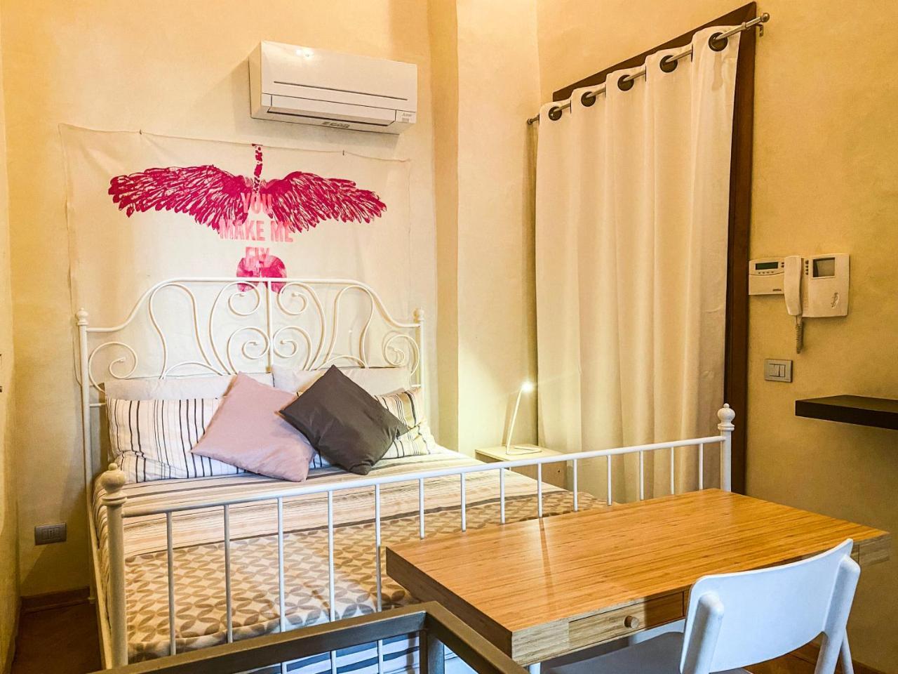 Charming Loft Facing Medici Chapel 2