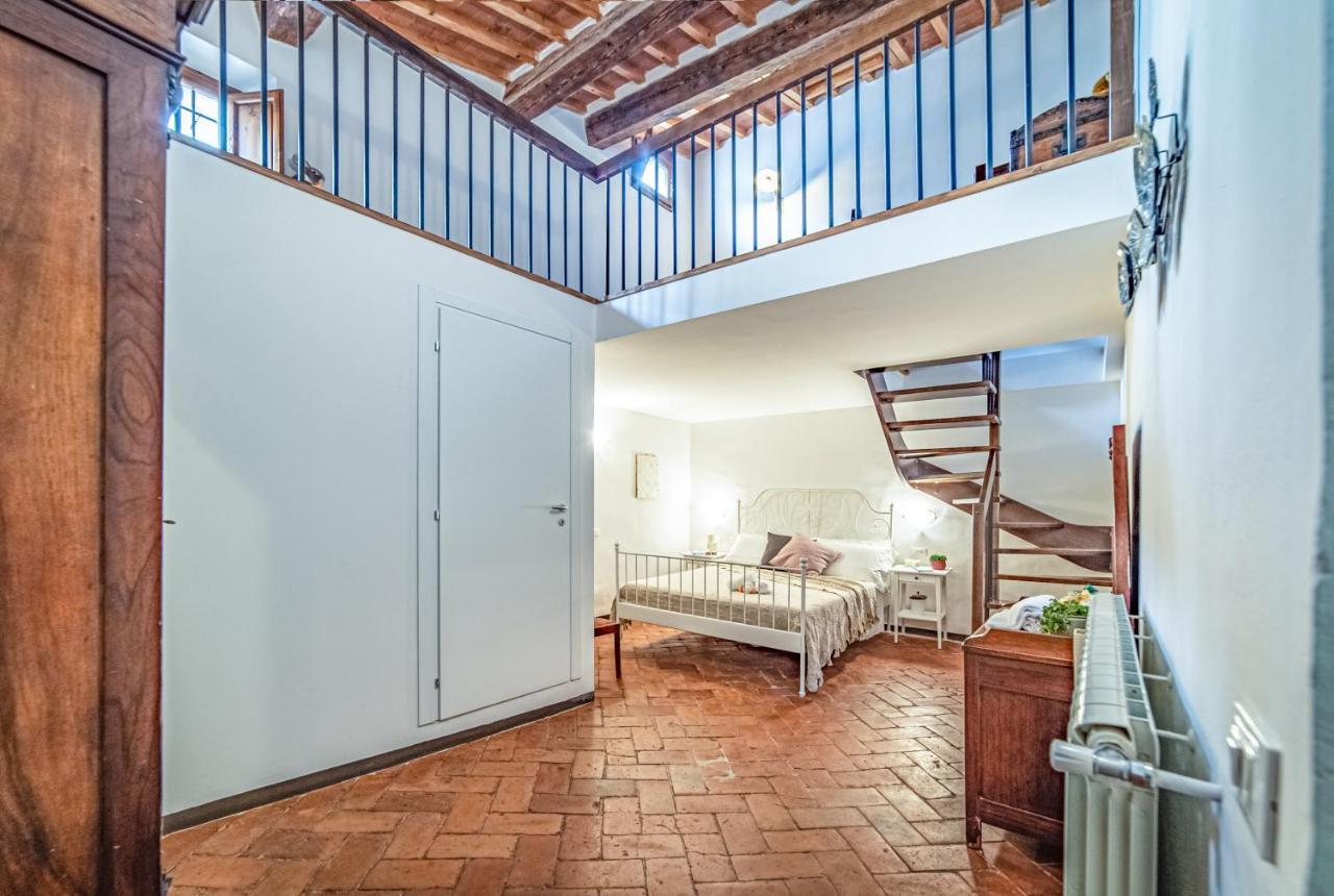 Oltrarno Apartment 1