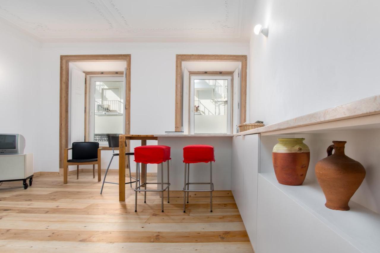 Navegantes Apartment - 19th Century Building 2