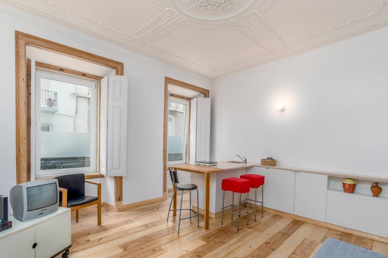 Navegantes Apartment - 19th Century Building