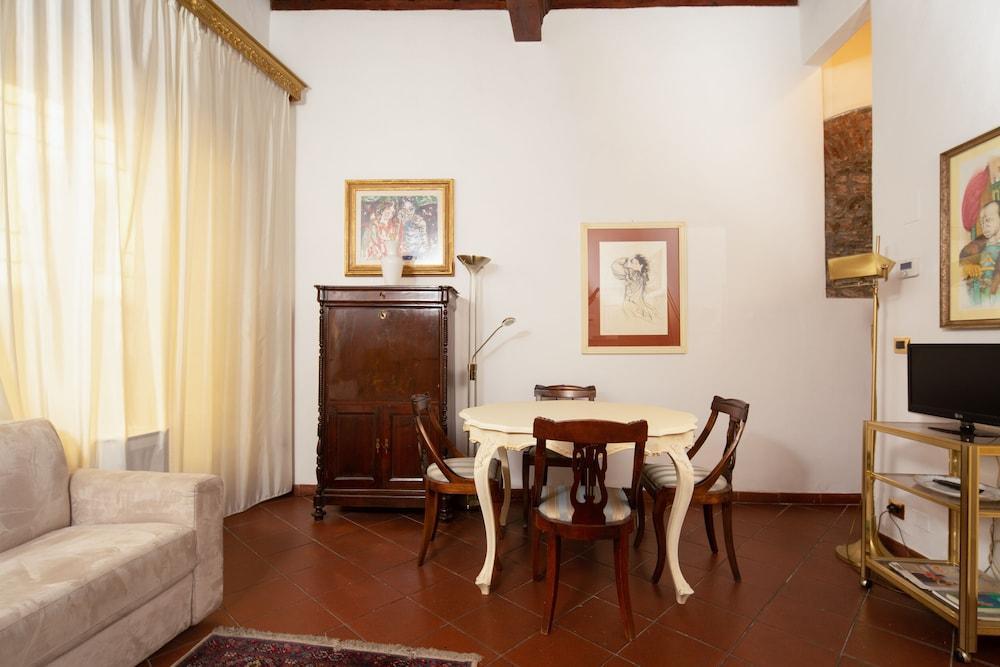 Bardi Suite by Mmega