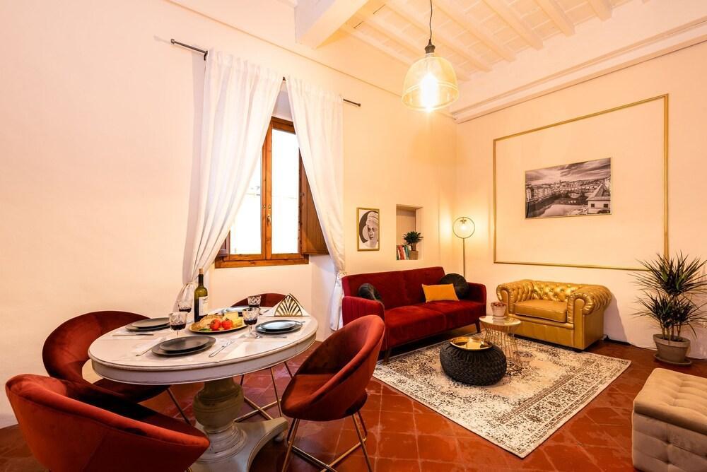 Florence Palazzo - Historic Center - Walk Everywhere