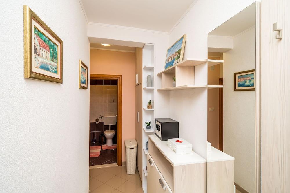 Apartment Jelena