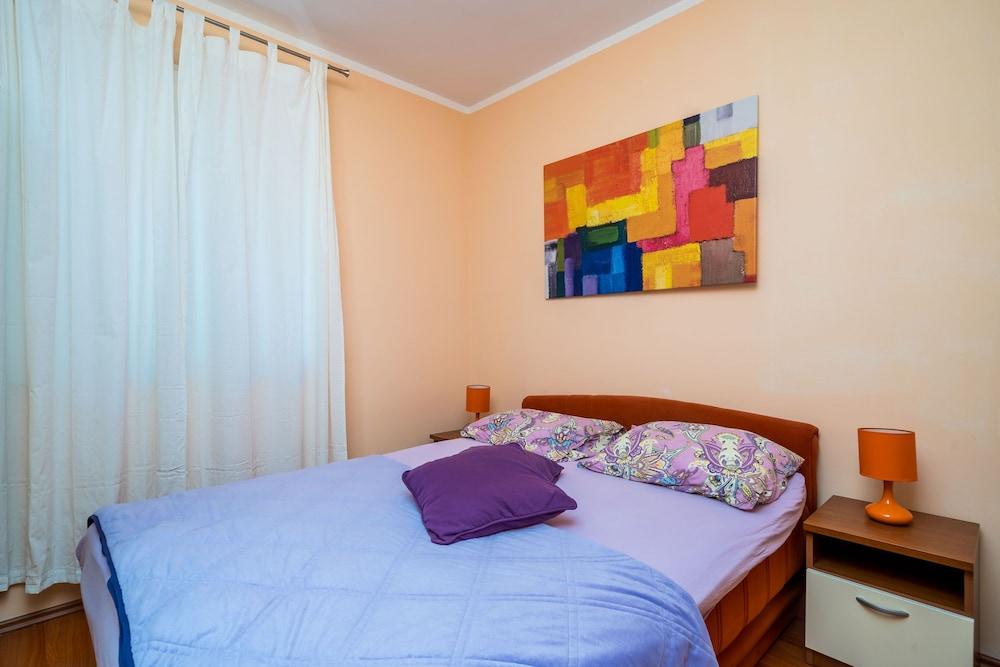 Apartment Jelena 1
