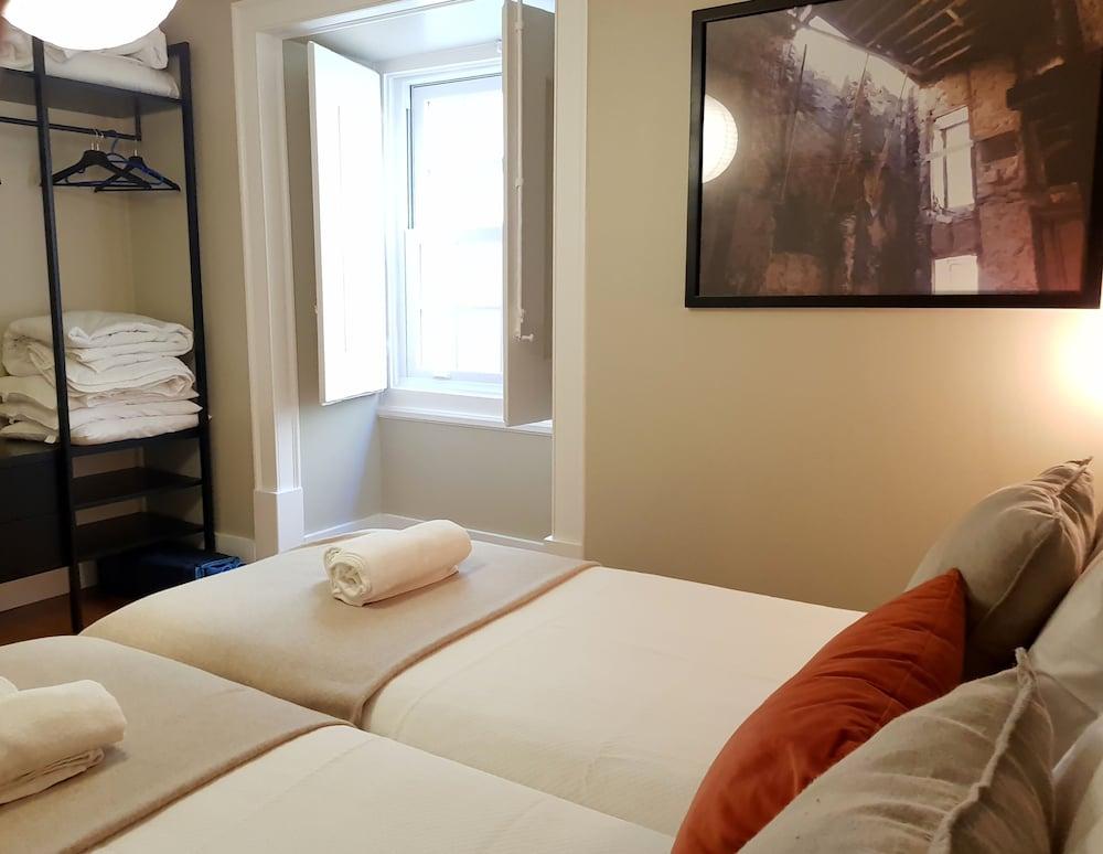 Lisbon Finestay Bica 2
