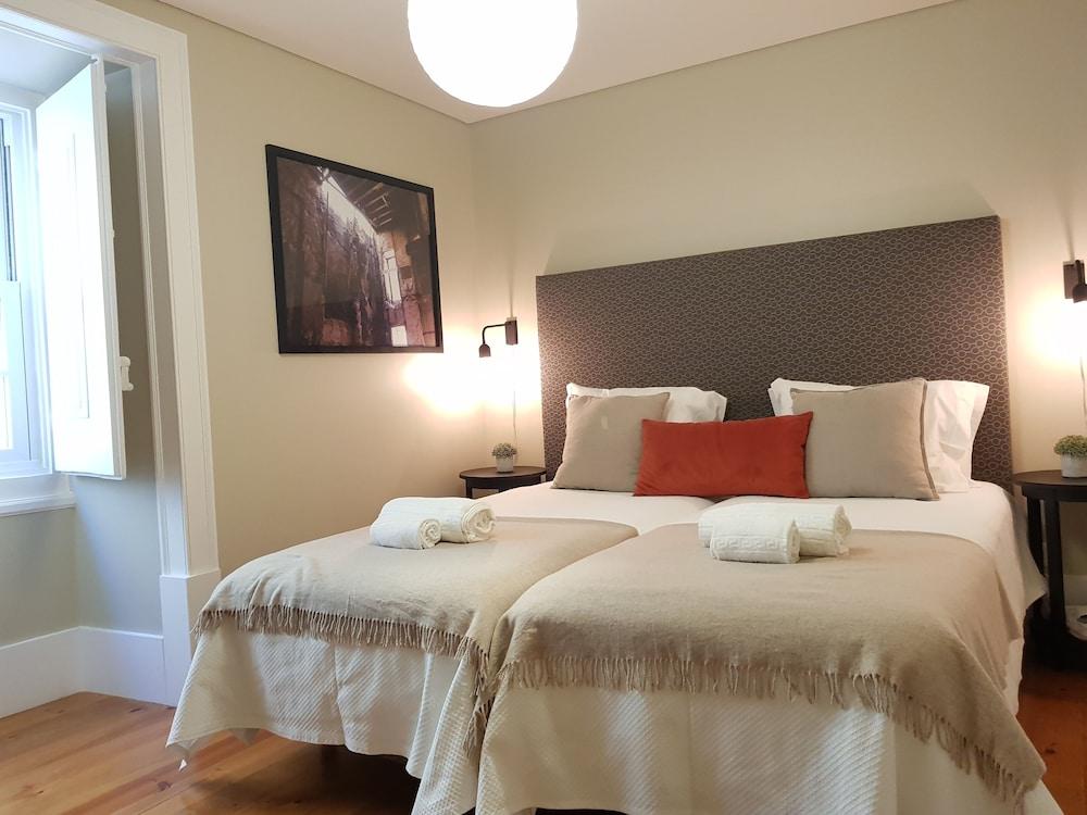 Lisbon Finestay Bica 1