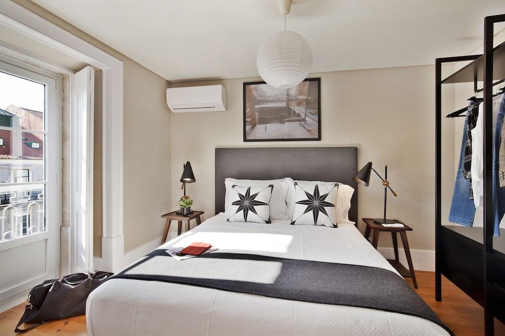 Lisbon Five Stars Apartments - Bica 246 1