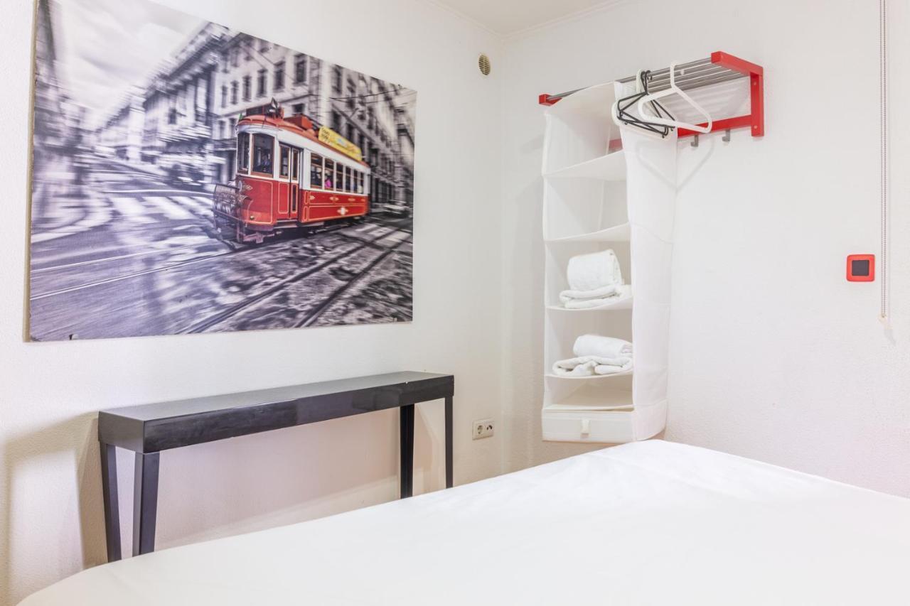 Studio in the Heart of Alfama! Super Central!
