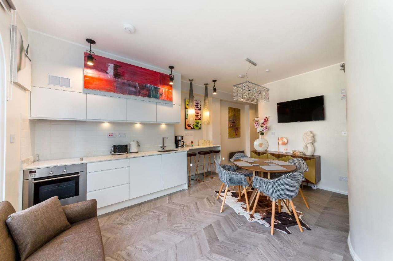 Soho London Suite 1