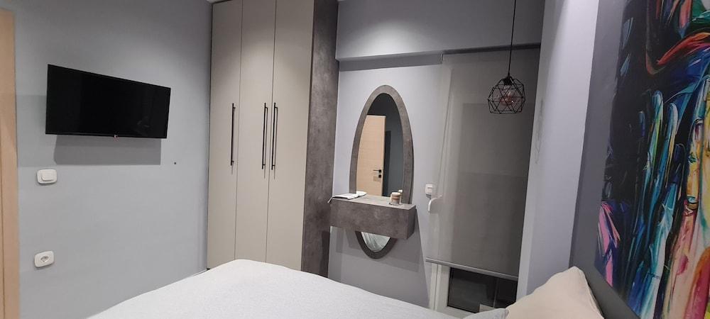 Flat 66