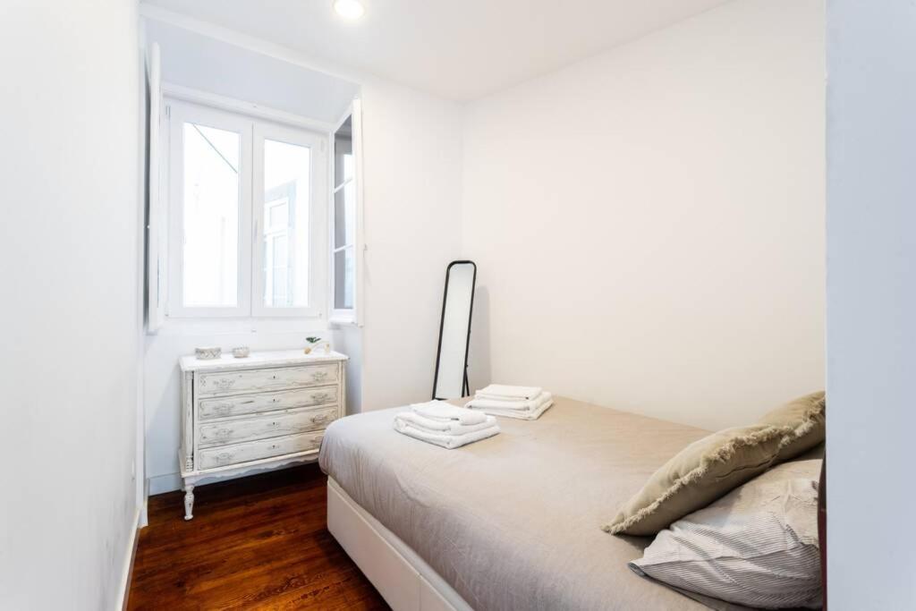 Lisbon Historical Center Renewed Apartment 2