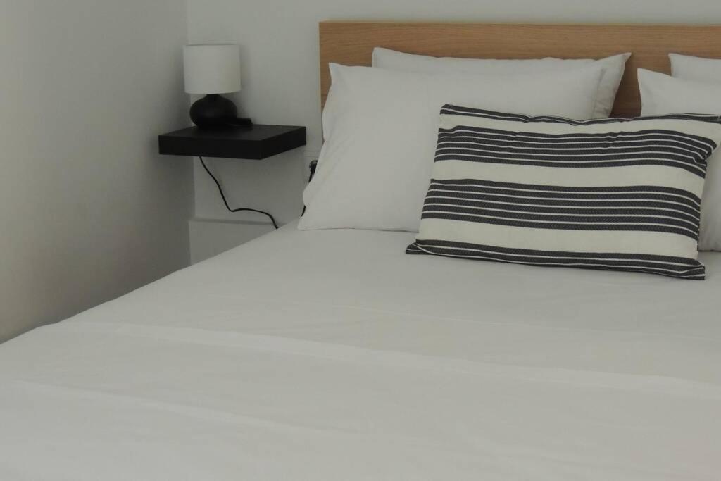At 4th Minimal And Chic Apartment at Monastiraki #1