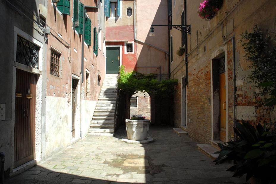 Dorsoduro - Corte Della Comare 2
