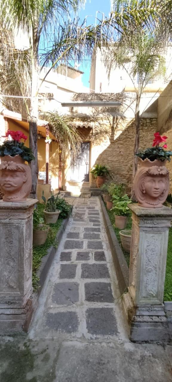 Giardinetto Papale, Centralissimo 2