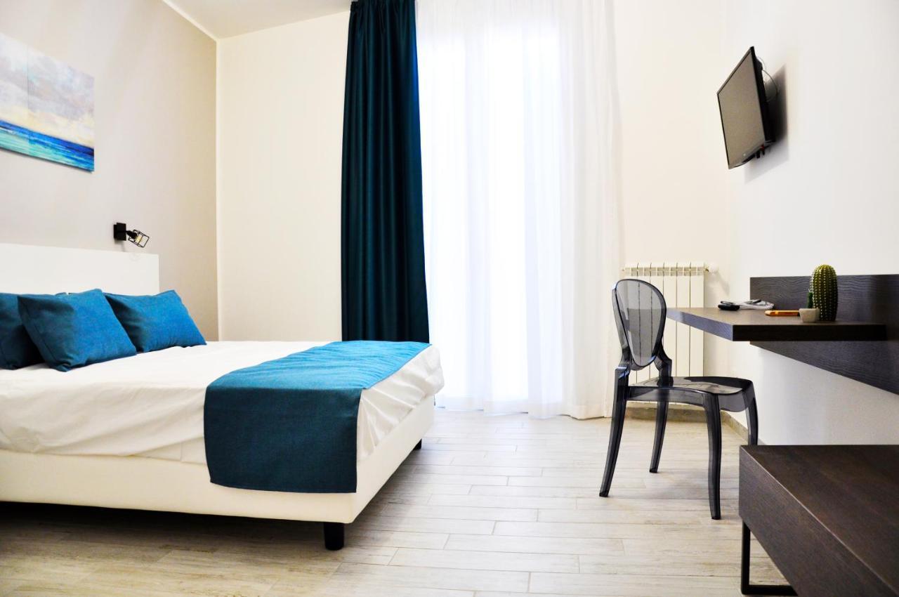 Leone Suite Apartments