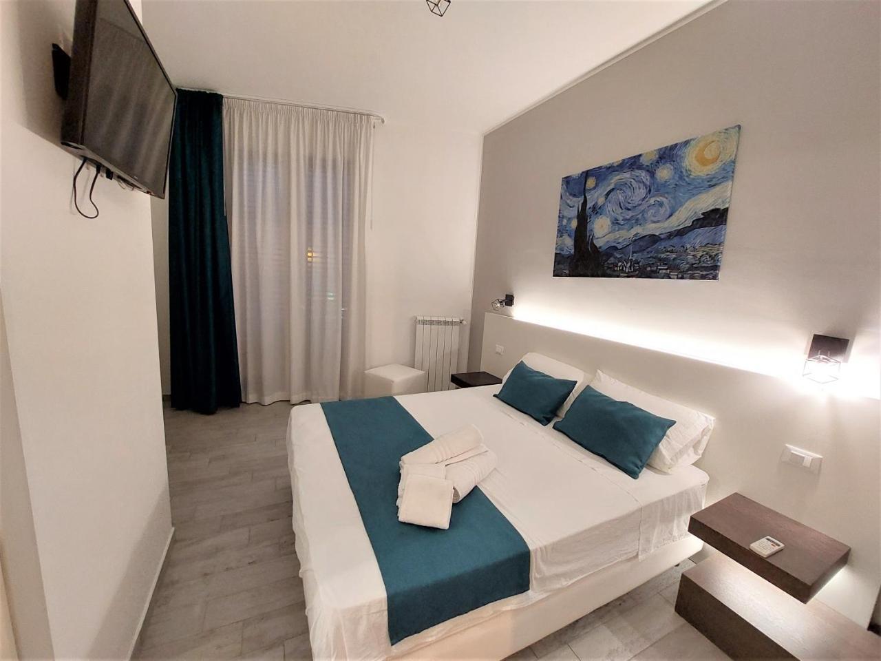 Leone Suite Apartments 2