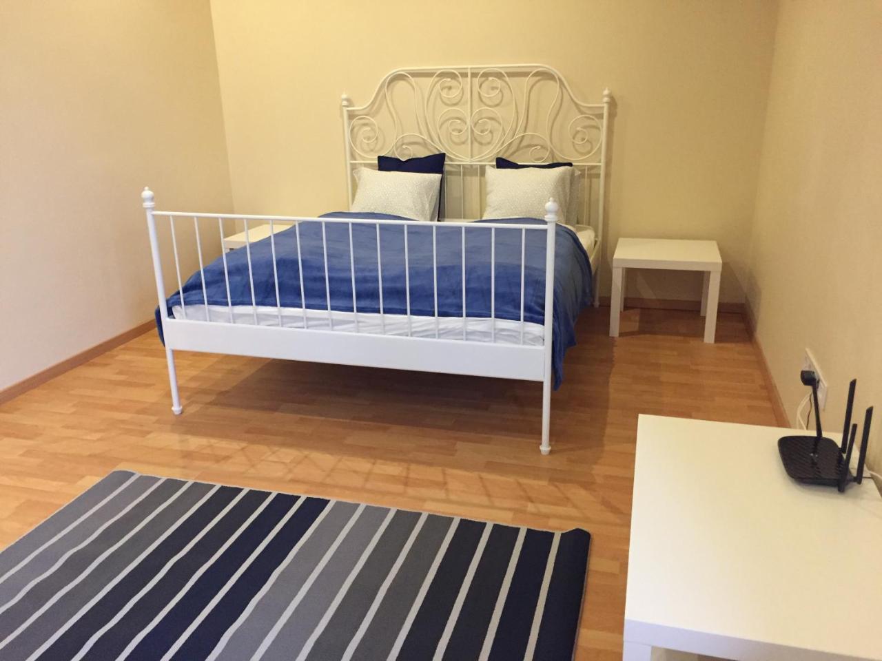 Budapest Airport , Accommodation in Vecses
