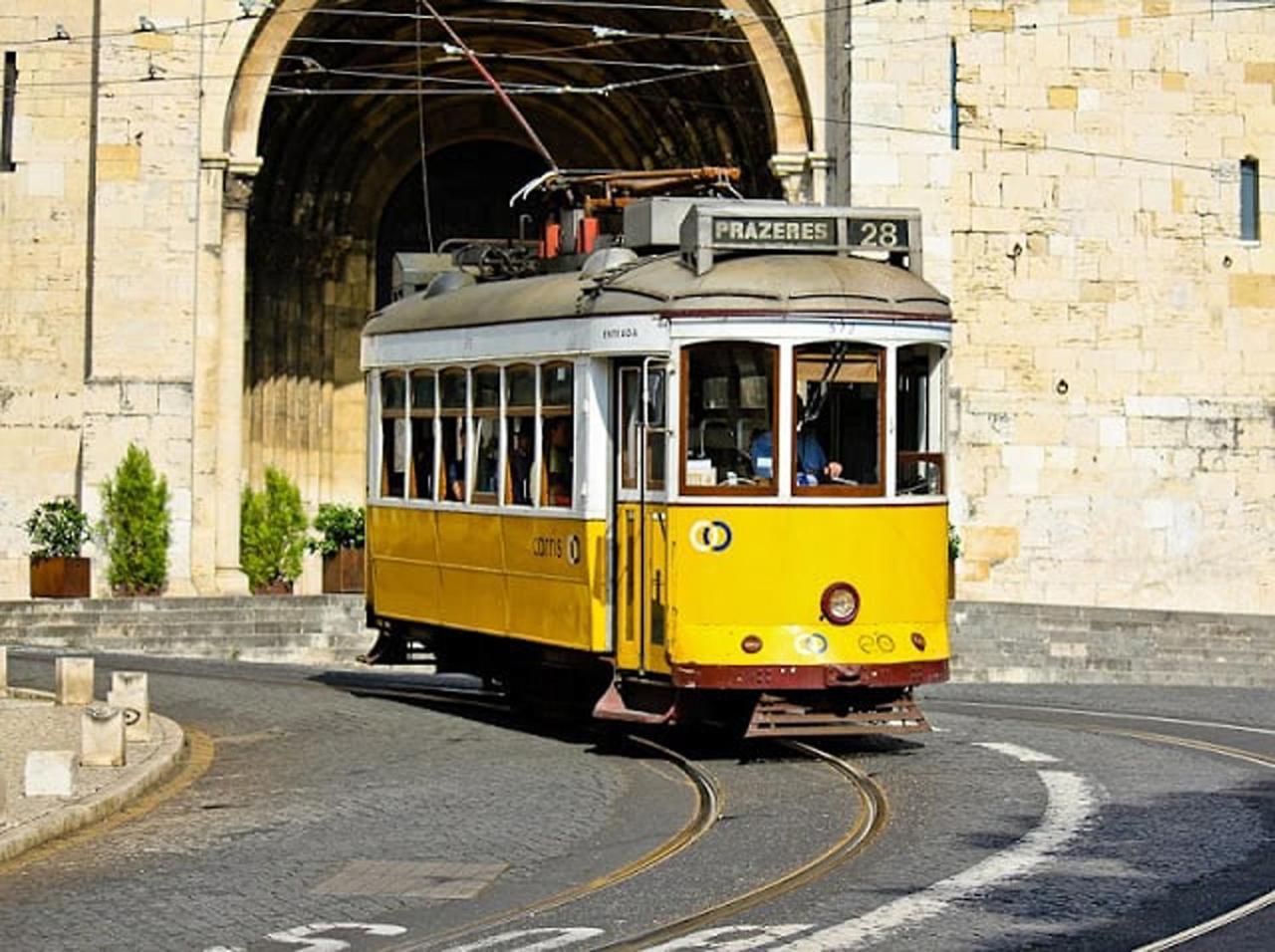Lisbon Home Host 2