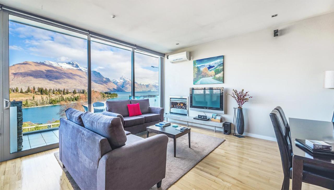 Modern Executive Living in Pounamu