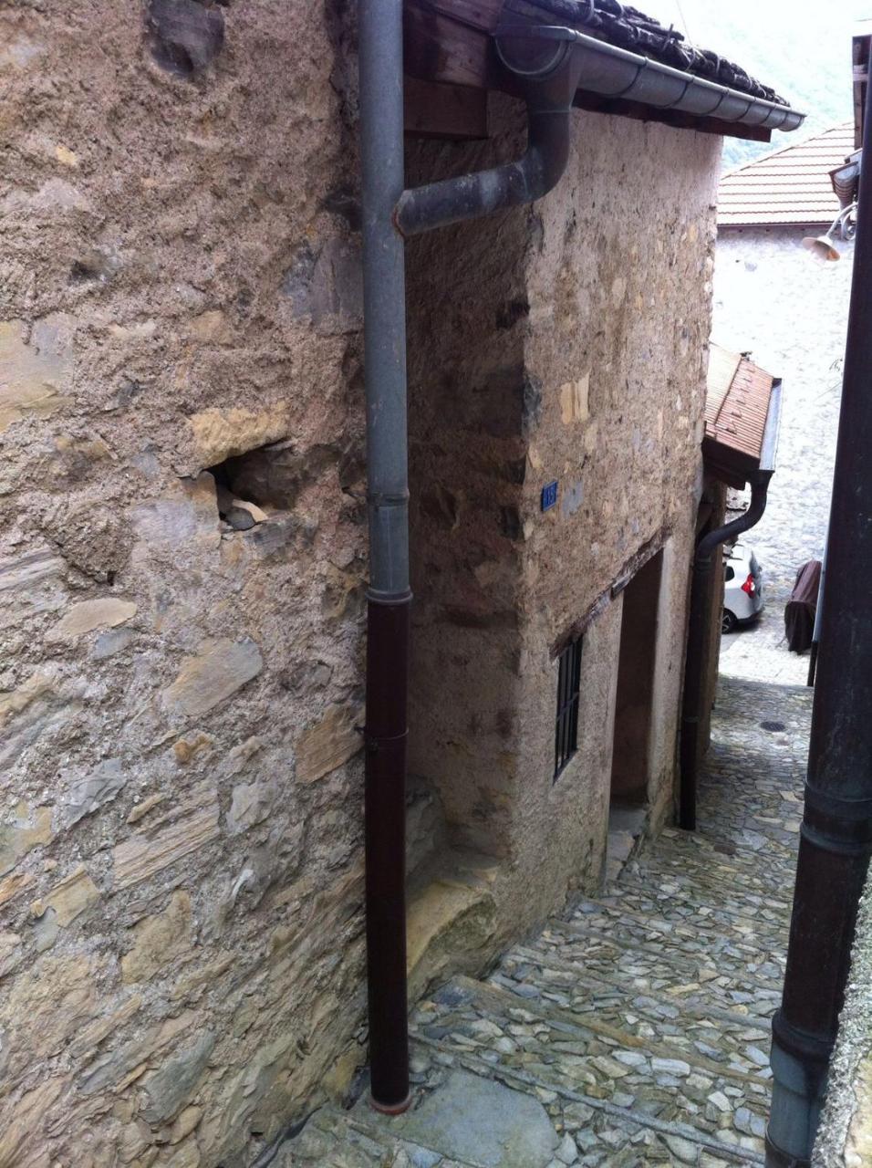 Ul Rustic a Monte 1