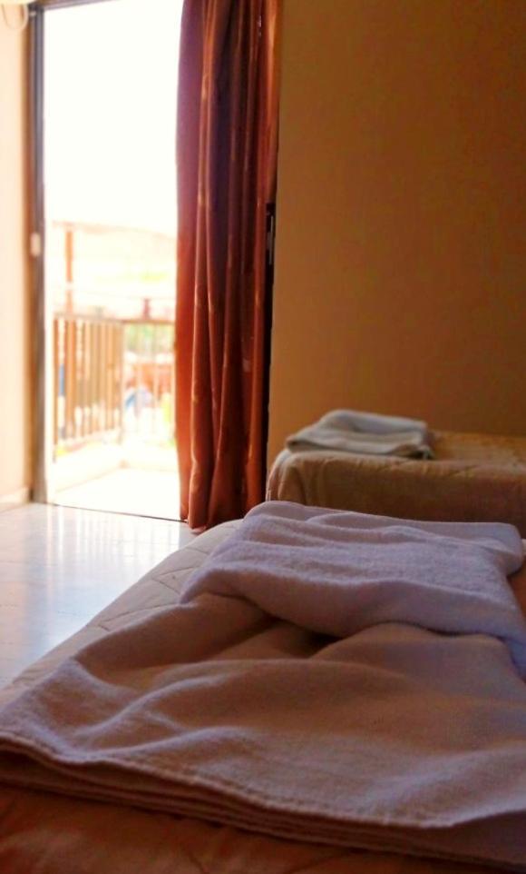 Maria's Beach Hotel & Apartments