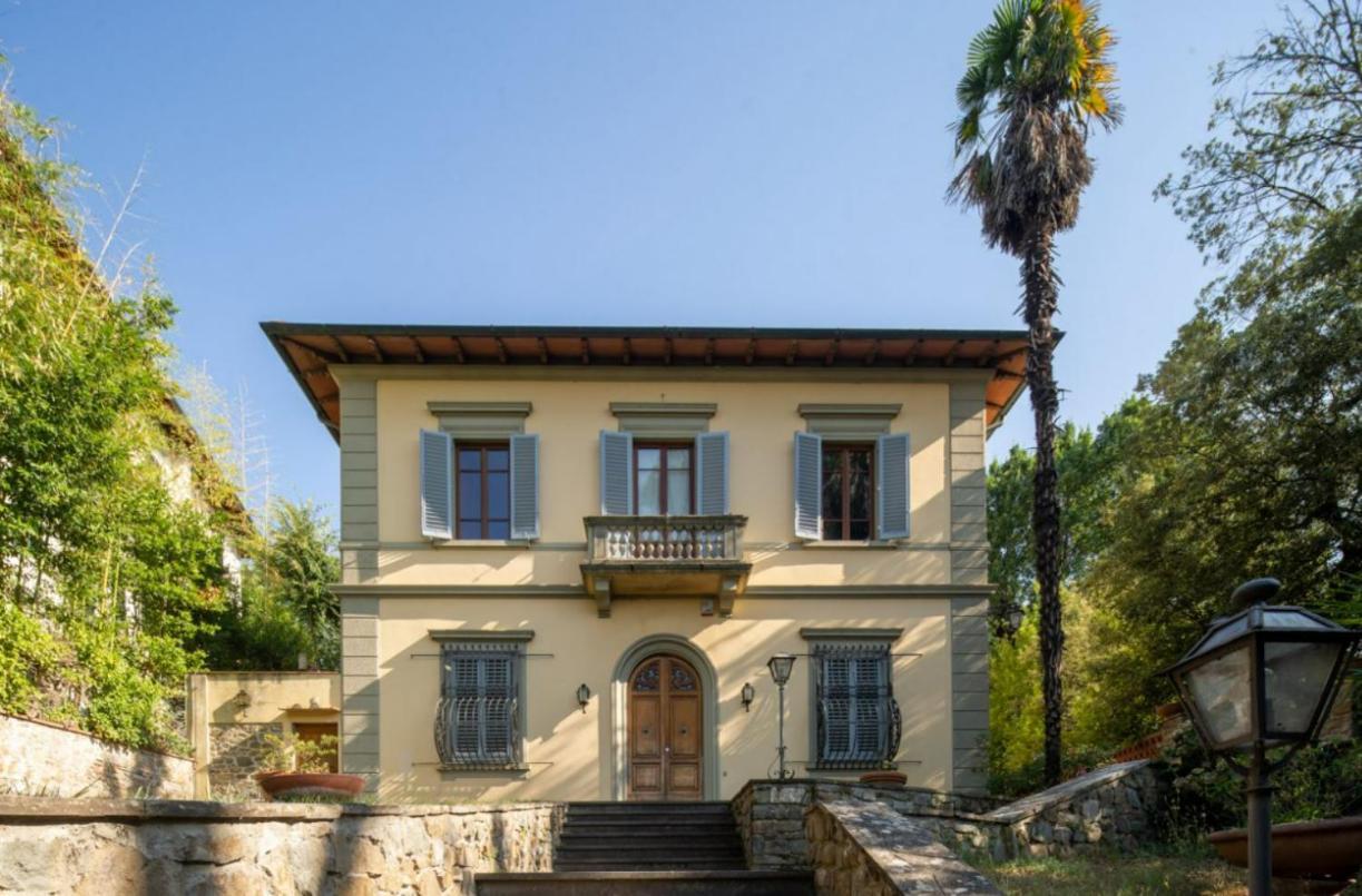 Villa Lia - Apartment in Villa with Private Garden And Pool 1