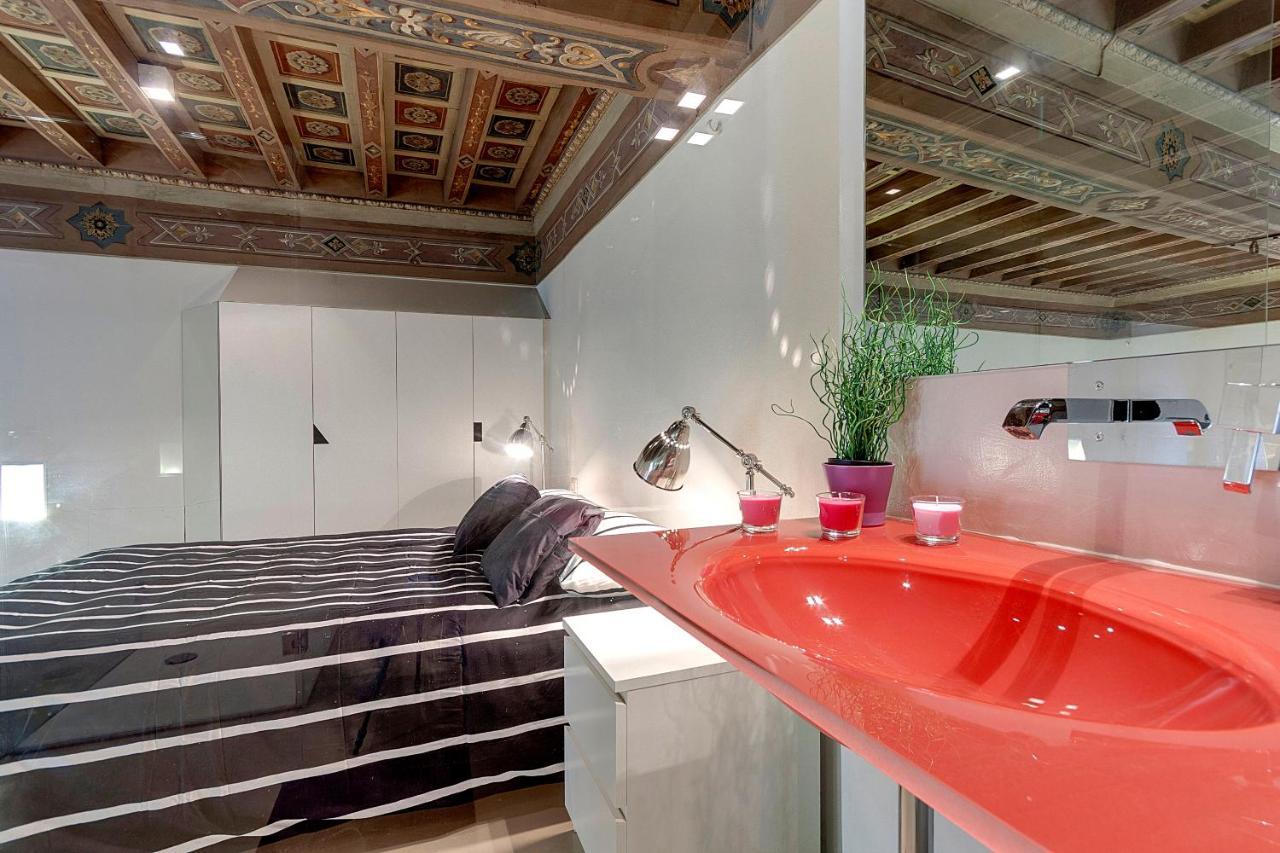 Crystal Suite 2