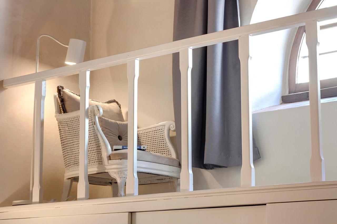 Courtyard Suite 1