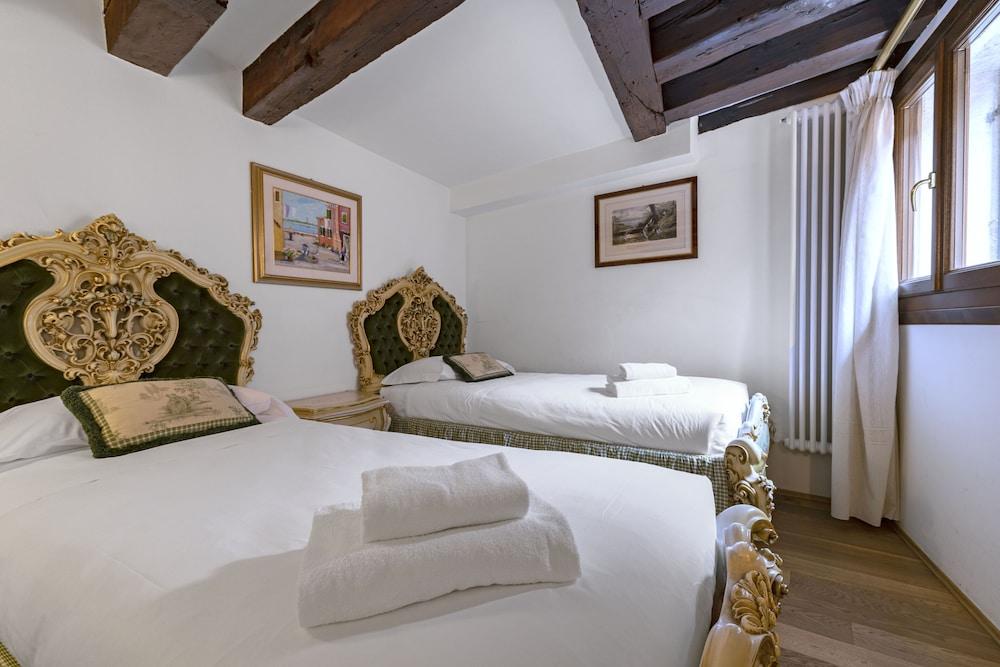 Gondola Luxury 1