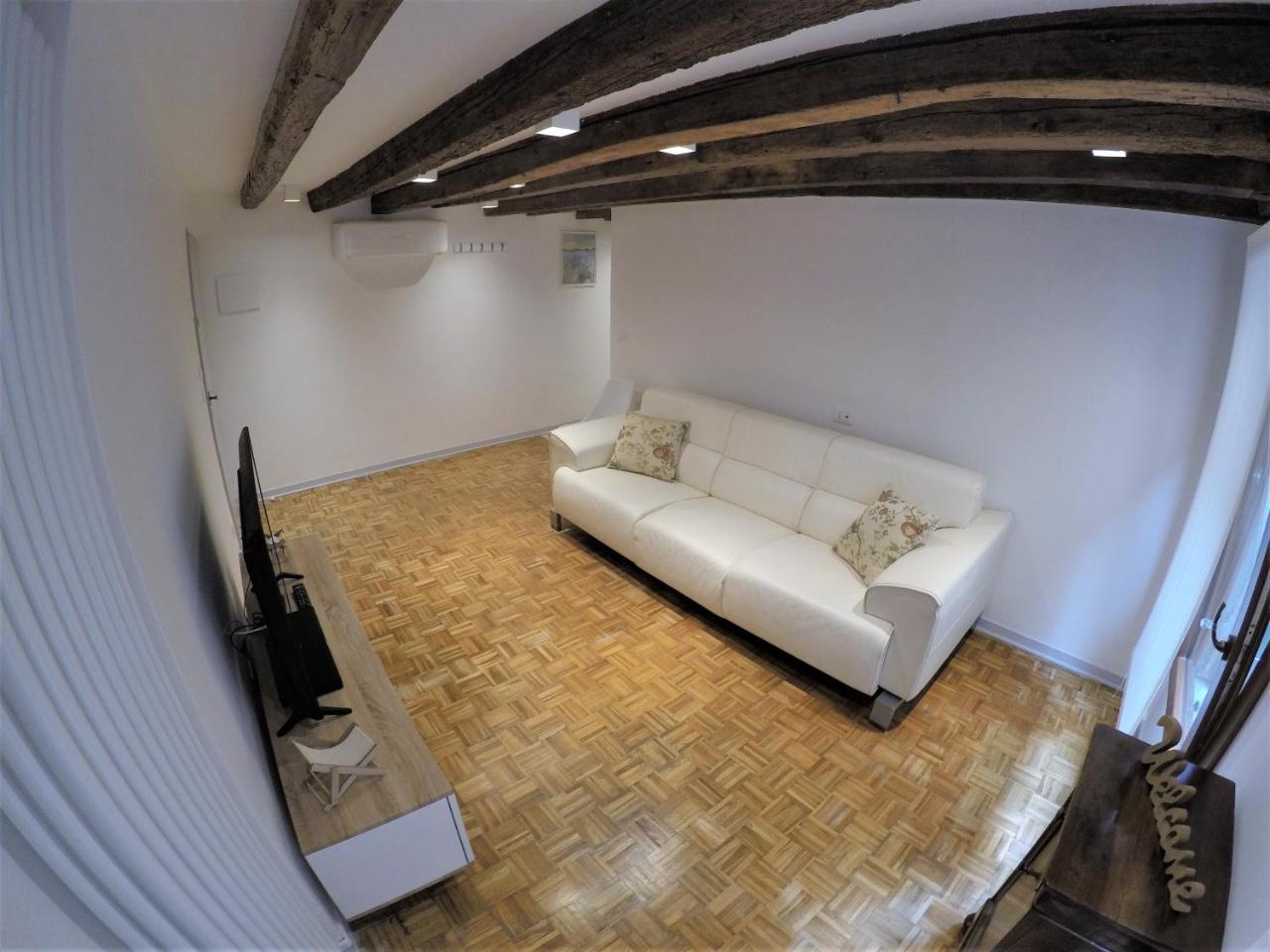Goodwind Venice Apartments 1
