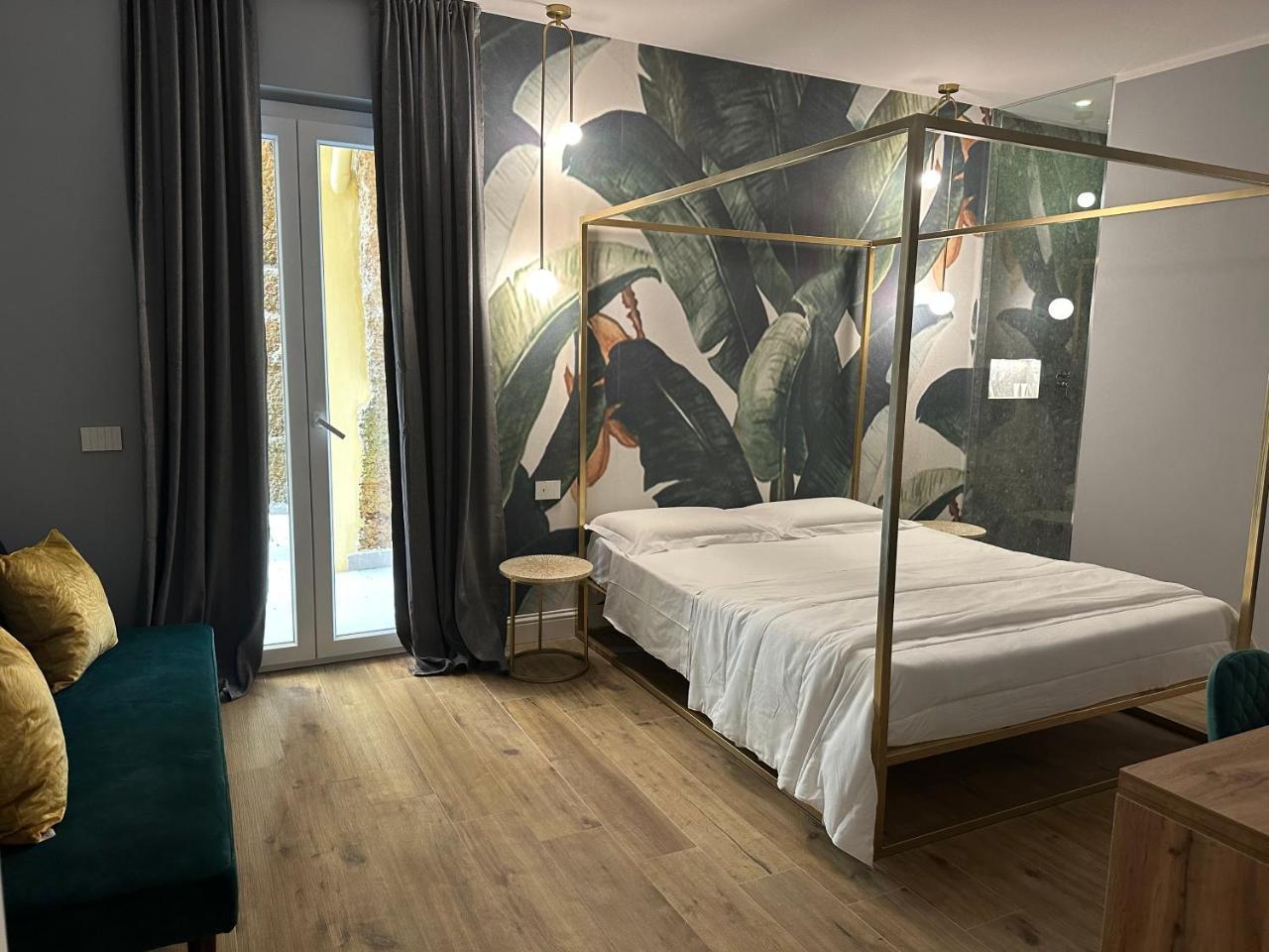 Krysos Luxury Rooms (Adults only)