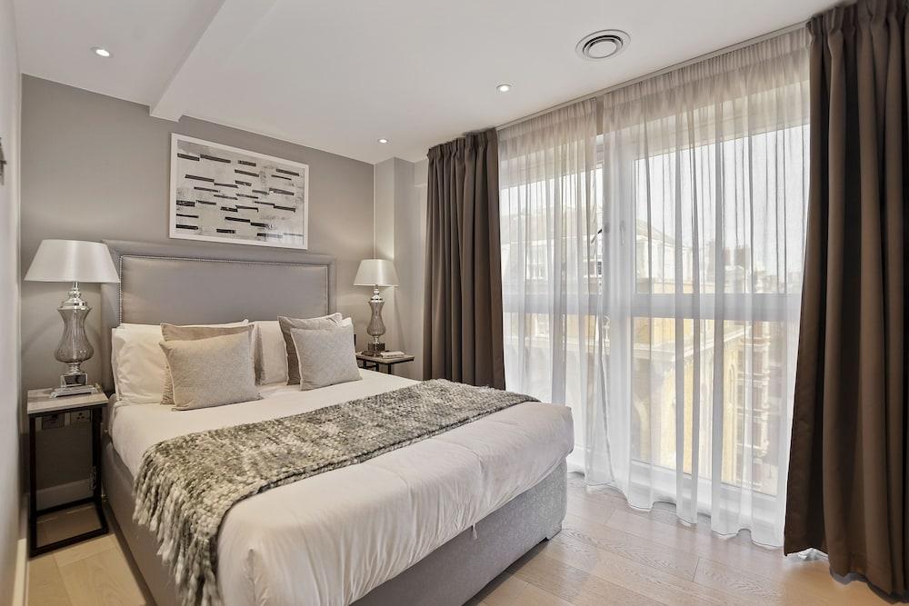 Vauxhall Bridge Road by Q Apartments 1