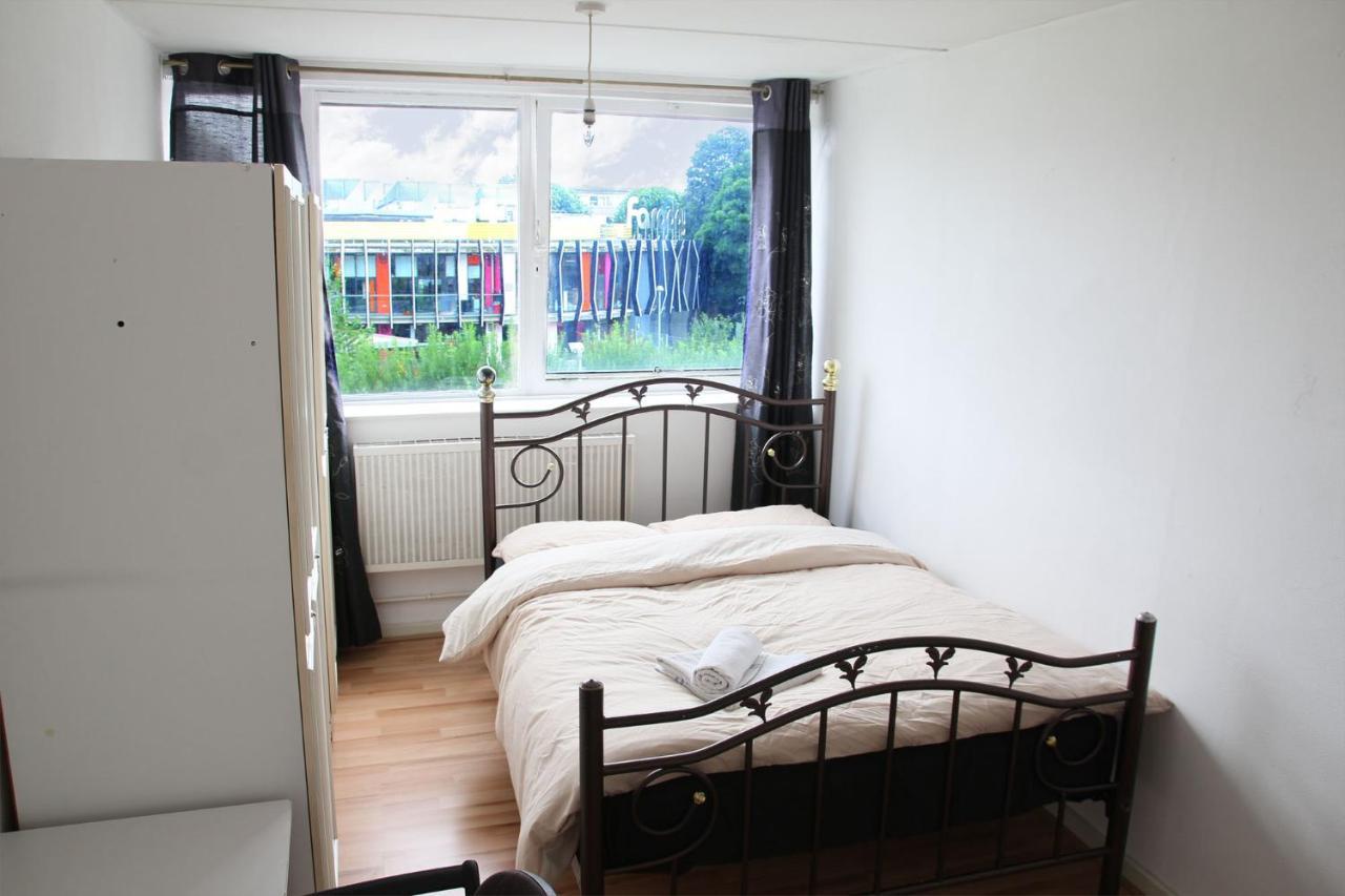 Private Rooms in a 5 Bed Flat Near Elephant & Castle - Zone 2 1