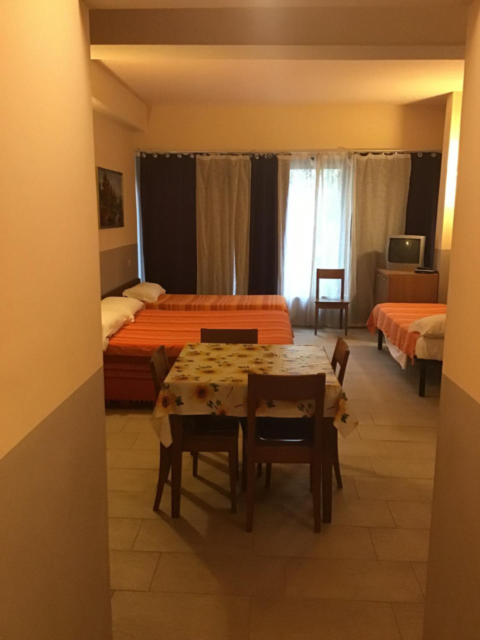 Studio for 4 Persons 1