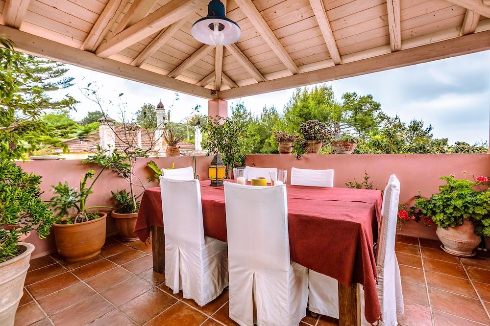 Mastrogiannis Villa Dafne