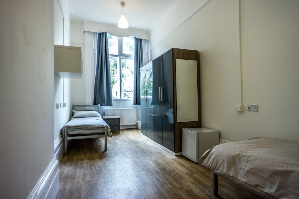 Sandeman Allen Hostel 1
