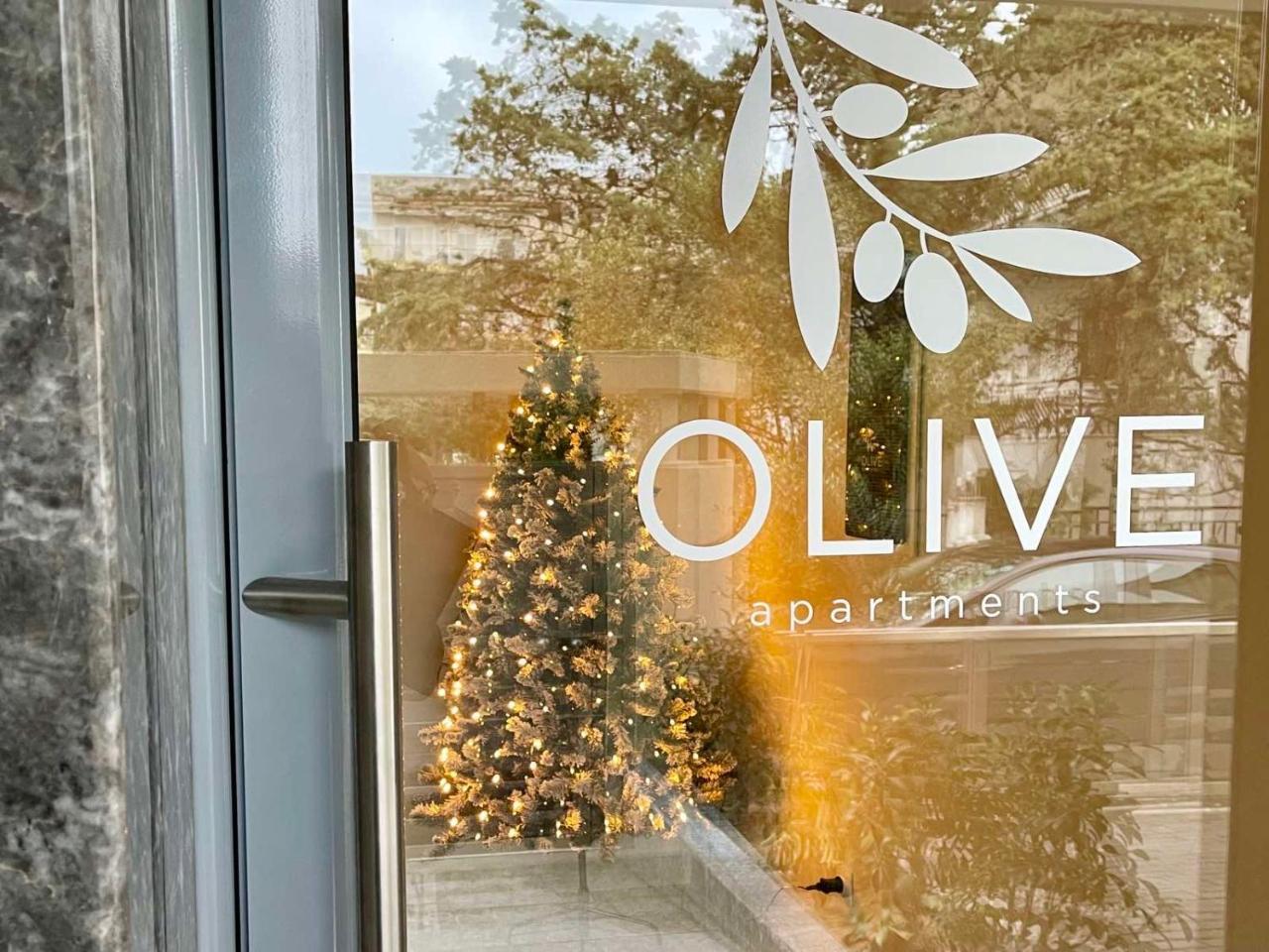 Olive 301