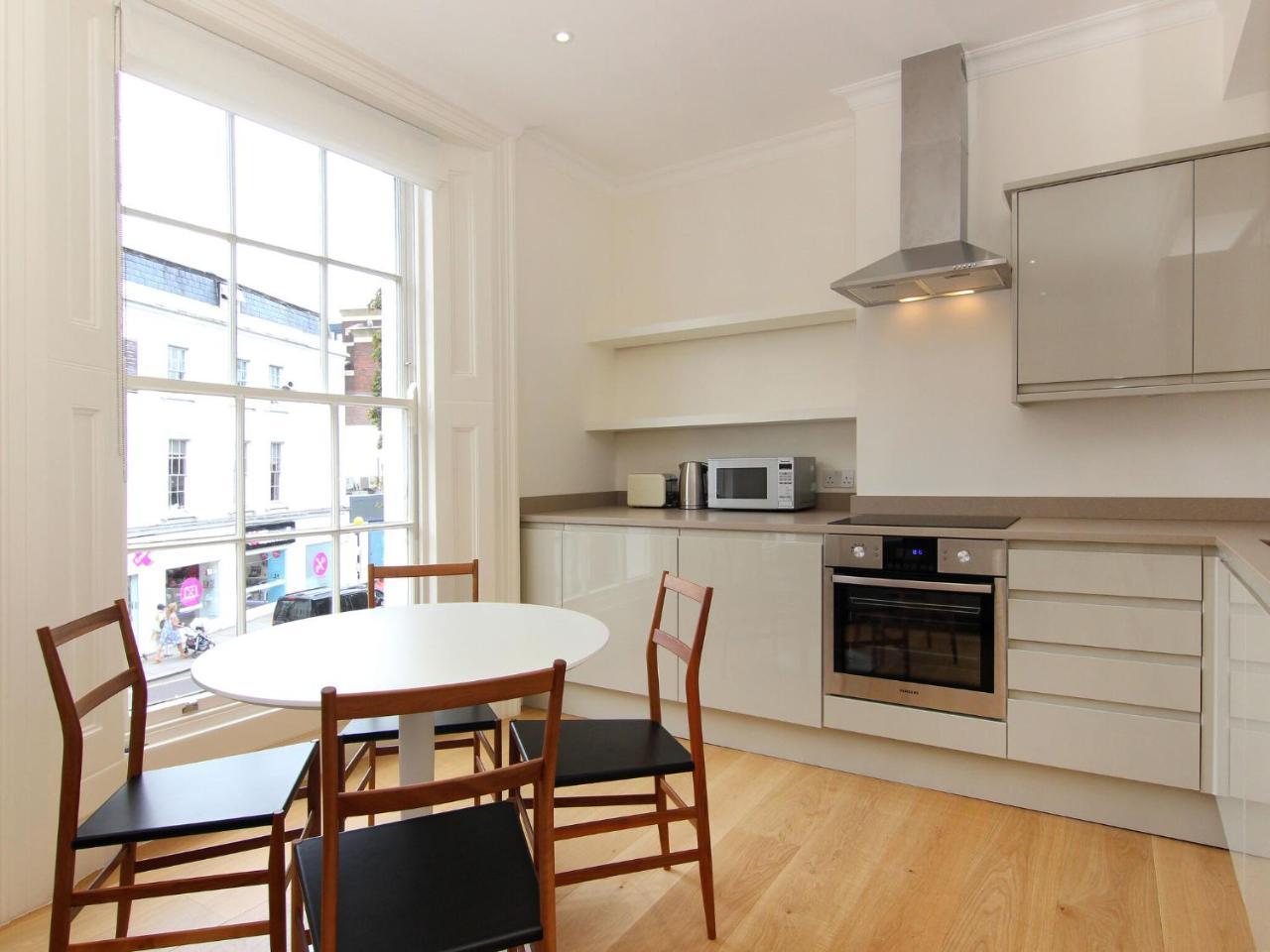 Lovely Apartment in London Near Markham Square 2