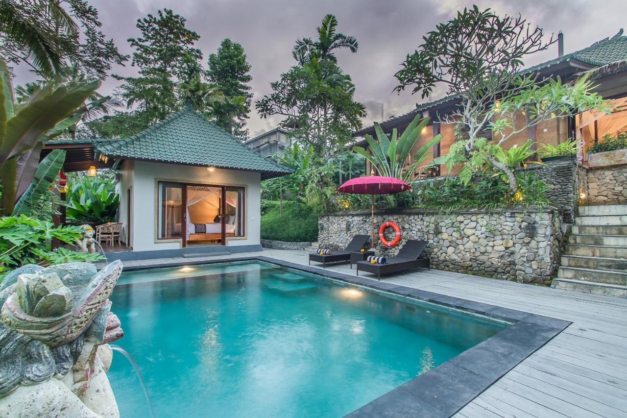 D'junas Villas