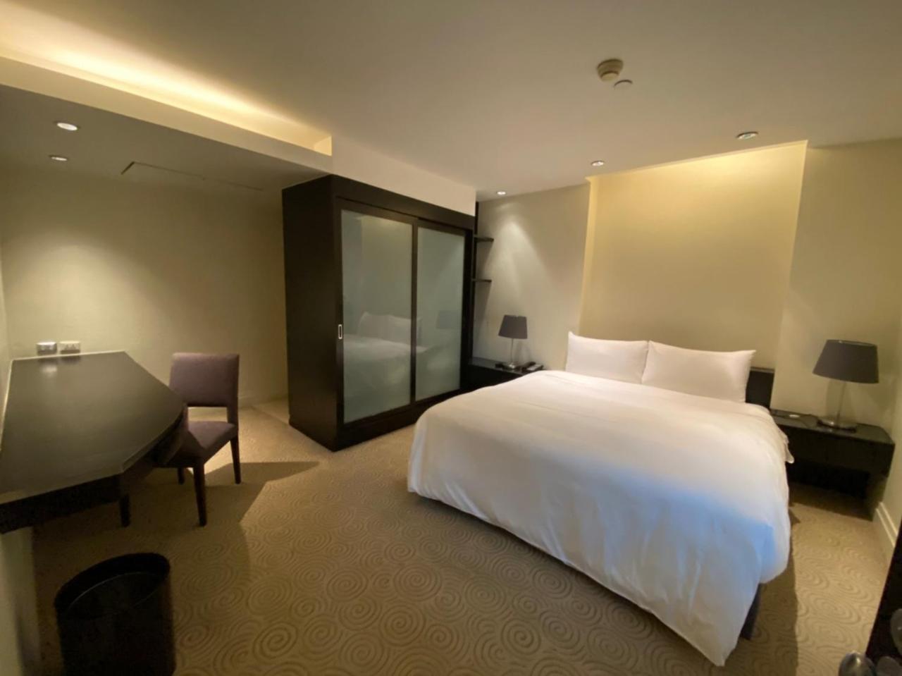 Siri Sathorn by Uhg Bangkok 2